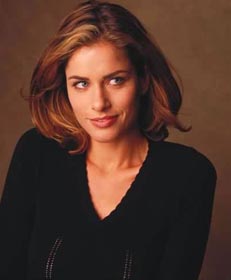 Amanda Peet